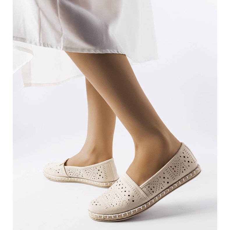 Espadrile ajurate bej de la Augusta 1