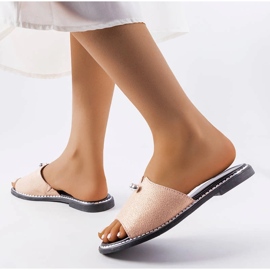 Sandale roz metalice cu perle de la Frederi 2