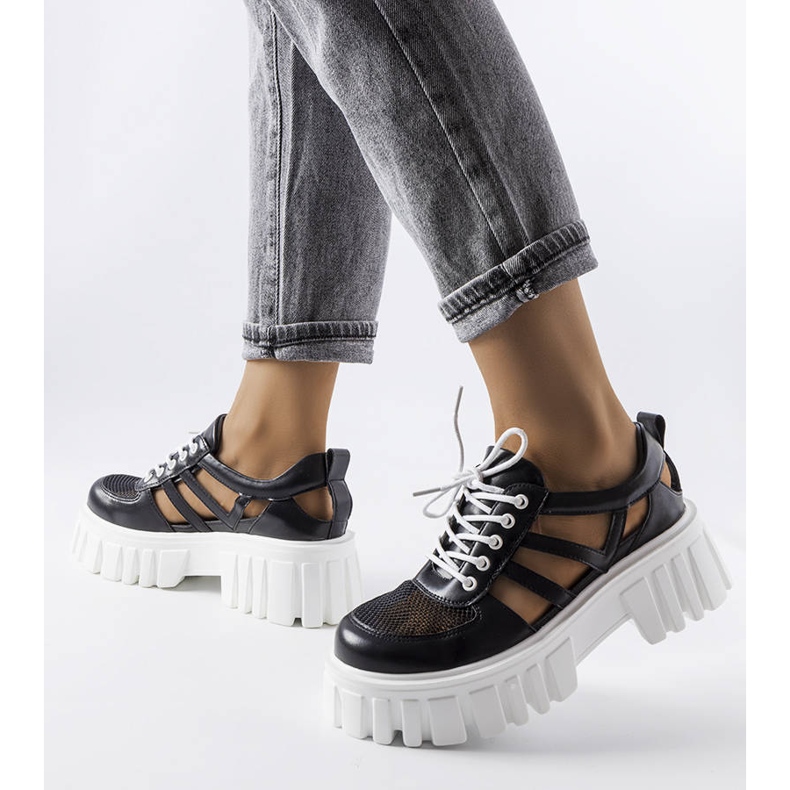 Brogues negri cu talpă masivă Emaline negru 2