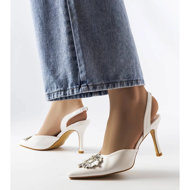 Pompe Moïse cu strasuri albe 1