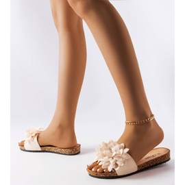 Papuci bej decorati cu flori Farland 2