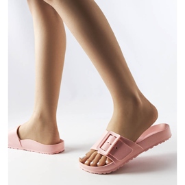 Glisoare de cauciuc roz cu cataramă de la Nelm 2 Glisoare de cauciuc roz cu cataramă de la Nelm 2