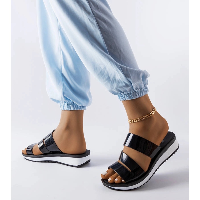 Inna Tobogane lacuite negru de la Tilde 1