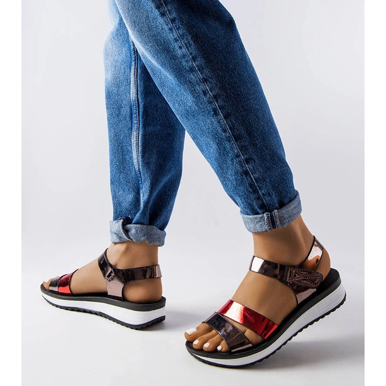 Inna Sandale de dama din piele lacuita Mila gri 1