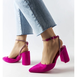 Pompe roz cu toc de la Stella 1