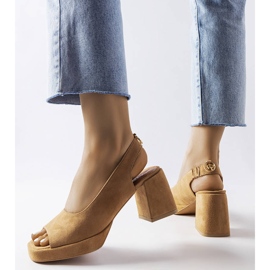 Sandale cu bloc de velur Karino bej 2