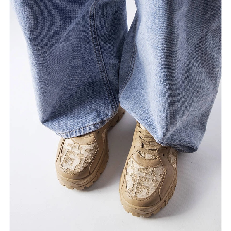 Adidași groși bej închis 1