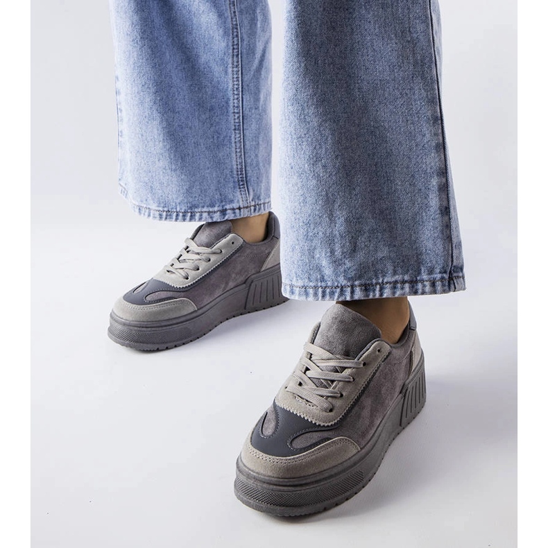 Tenisi gri cu platformă de la Fabienne 1