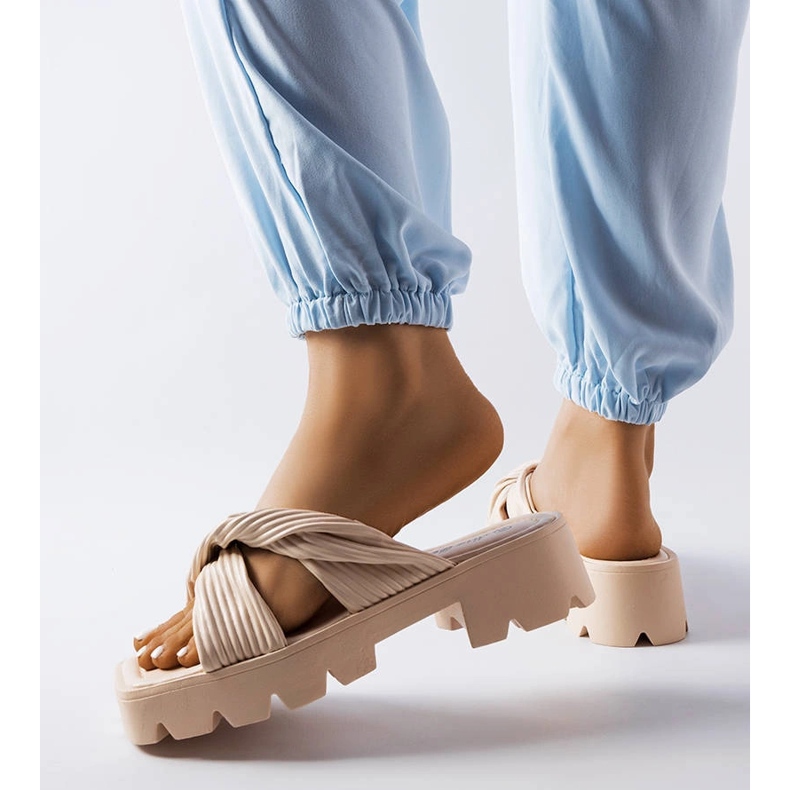 Talpă de tractor Dubé bej 2