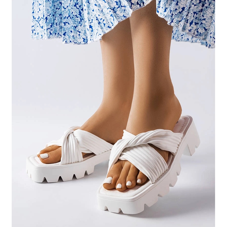 Glisoare albe Dubé cu tălpi de tractor bej 1