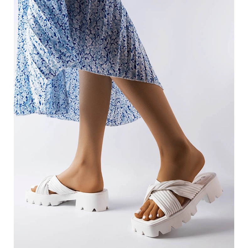 Glisoare albe Dubé cu tălpi de tractor bej 2