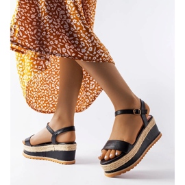 Acces sandale negre cu pană negru 1