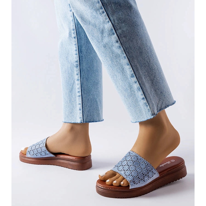 Glisoare albastre ajurate cu zirconi de la Irvine albastru 2