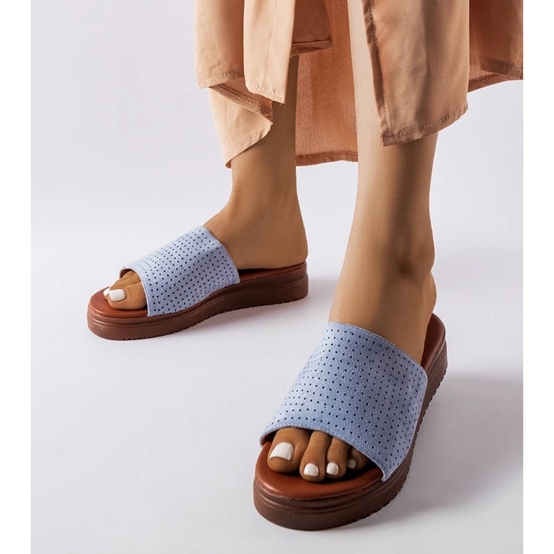 Papuci albaștri cu căptușeală ajurata de la Idabel albastru 1