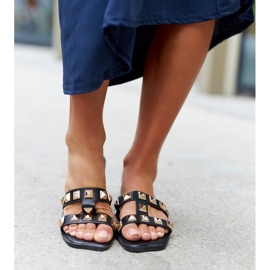 Sandale negre decorate cu știfturi Agnano negru 1