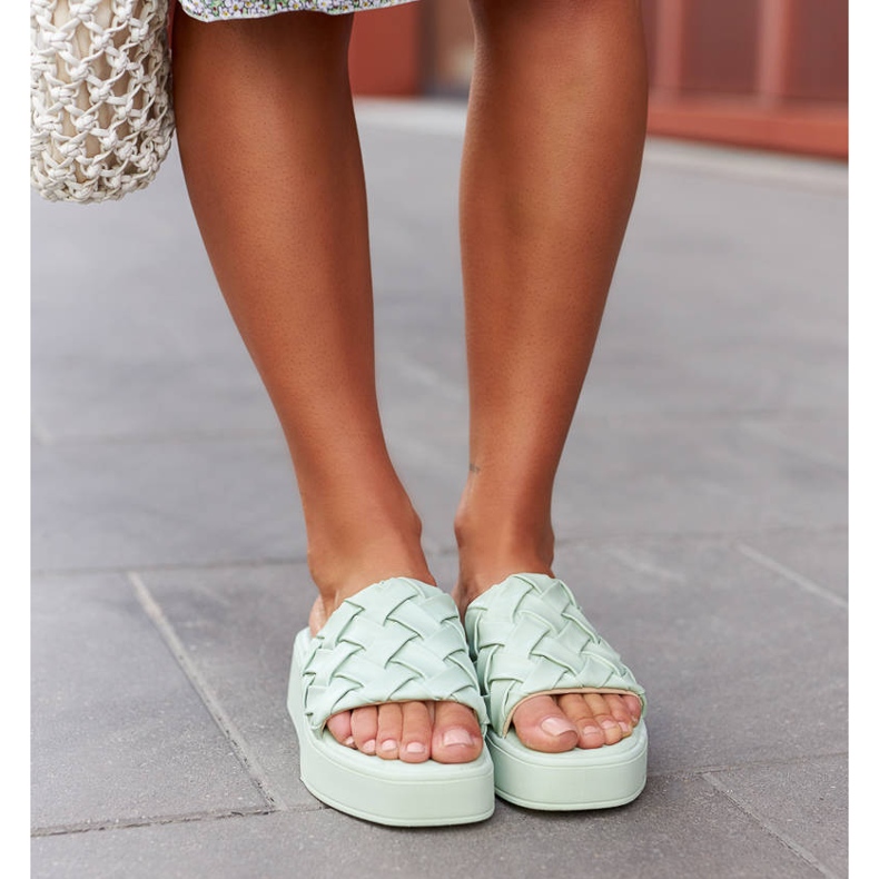 Papuci verzi pe platforma Esposito verde 1