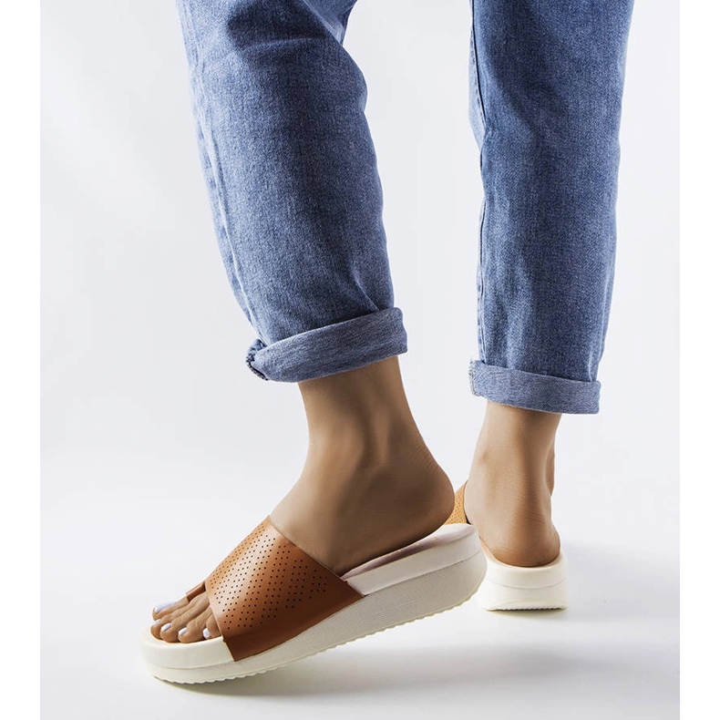 Sandale maro cu pană de la Monferrato 2