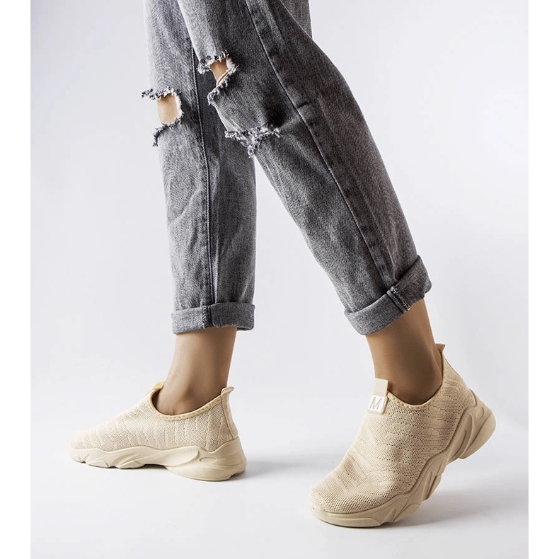 Tenisi bej din material textil de la Aaron 1