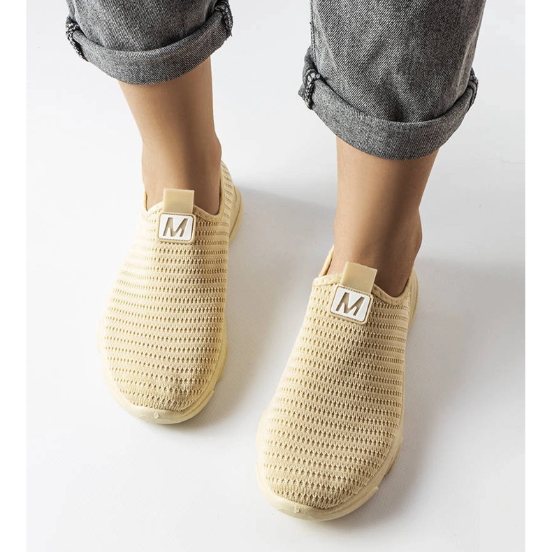 Tenisi slip-on bej de la Azalee 1