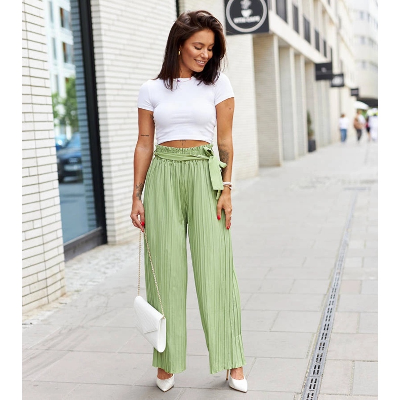 Tobogane aurii pe un ac cu zirconii Ortensio de aur 1