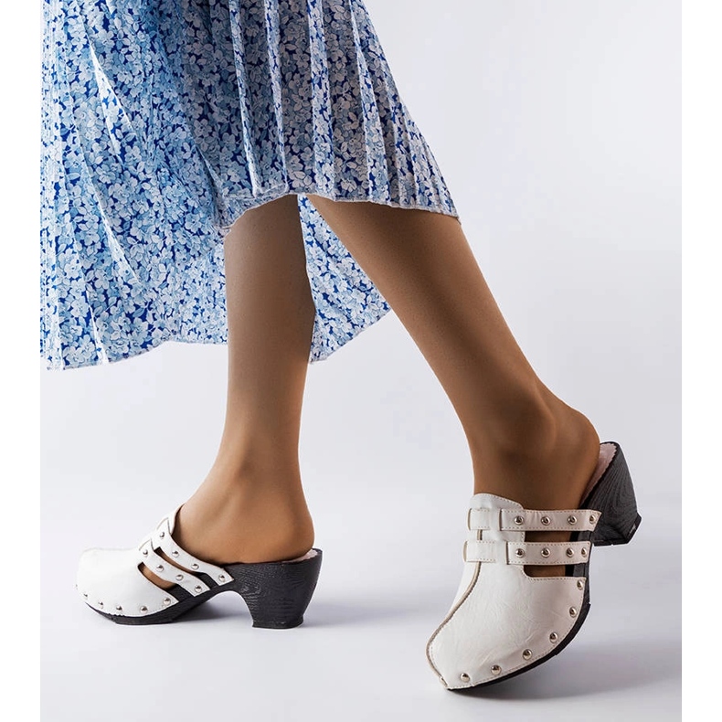 Saboți albi Custer 2