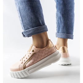 Adidași cu platformă roz de la Giuseppe 1