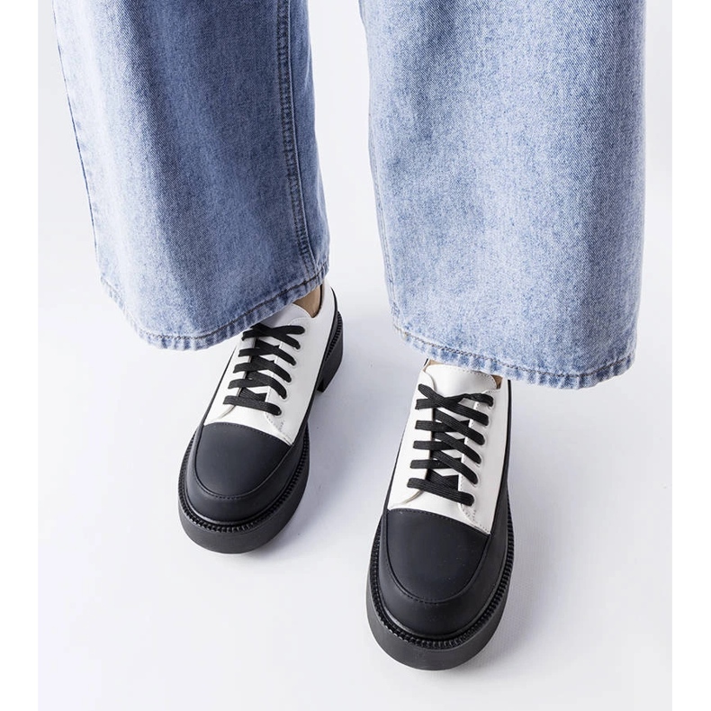 Pantofi plati albi de la Merico 1 Pantofi plati albi de la Merico 1