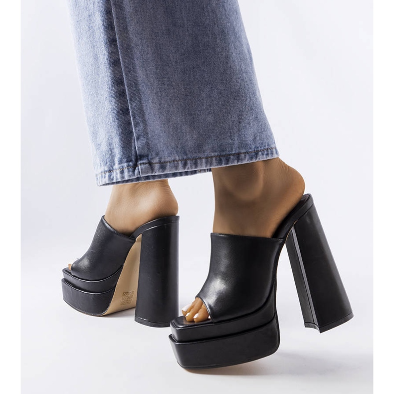 BM Sandale negre cu toc înalt de la Mercure negru 1