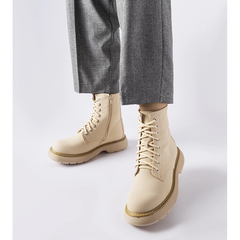 Cizme clasice Benvenuto bej 1