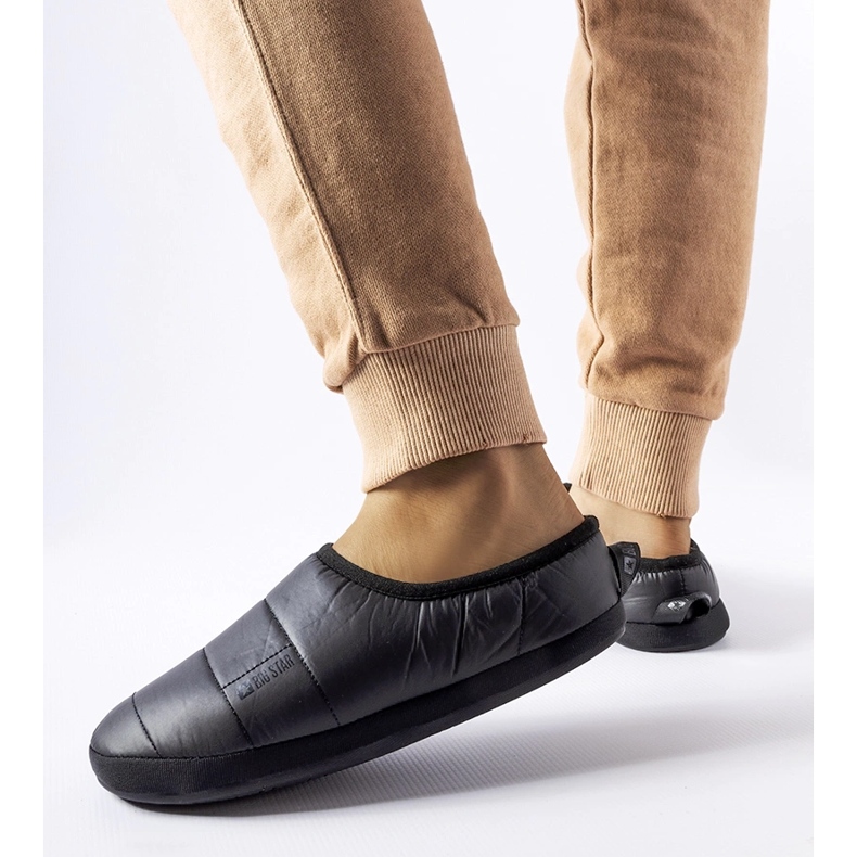 Papuci izolați negri Big Star KK274604 negru 1