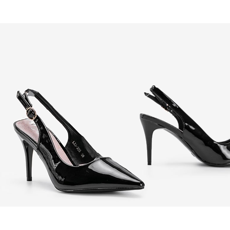 Pompe negre lăcuite pe o centură Cindy negru 1