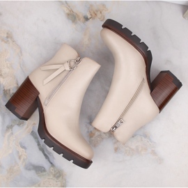 Botine de damă izolate bej și platformă Vinceza 58103 6