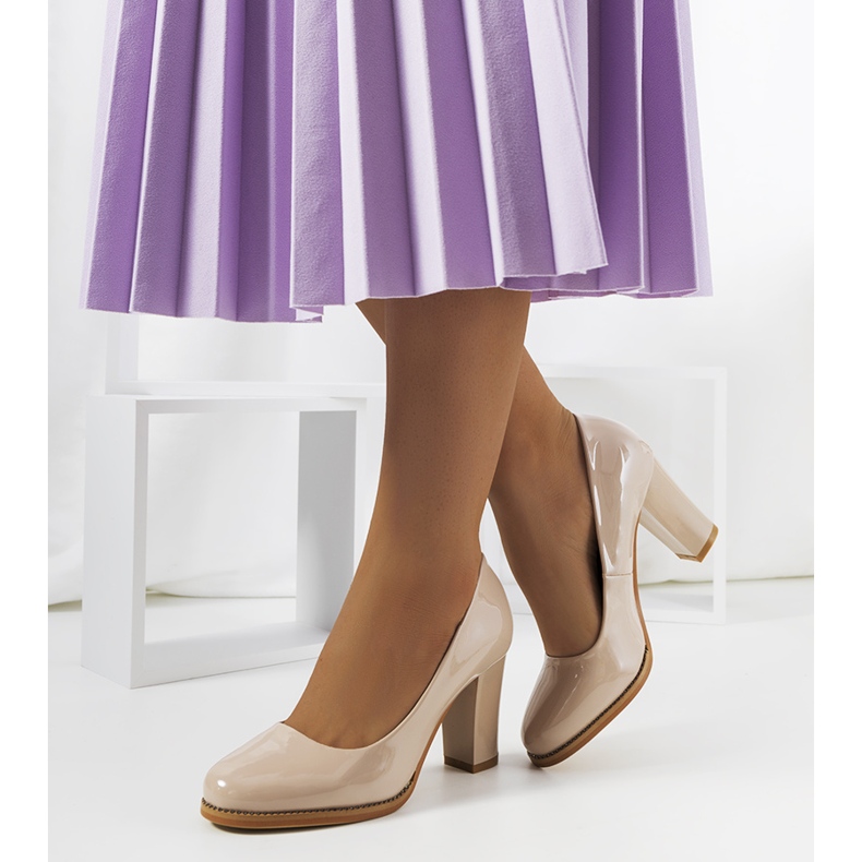 Pompe lacuite bej de la Stokes 1