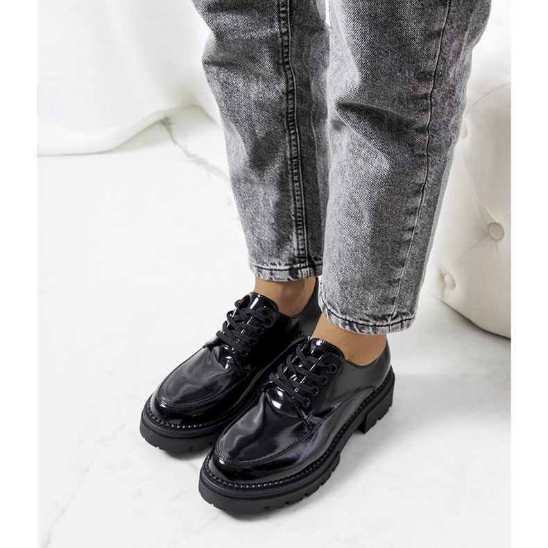 Pantofi negri pe talpa de tractor de la Markus negru 1