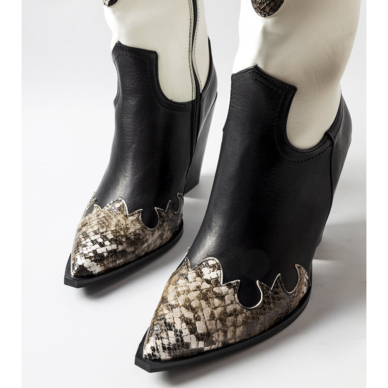 Cizme de cowboy semi negre și maro cu inserții de șarpe negru 1