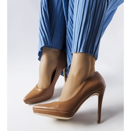 Tocuri clasice Kristin maro 1