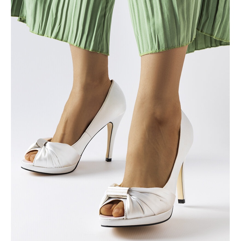 Tocuri albe paré deschise 1