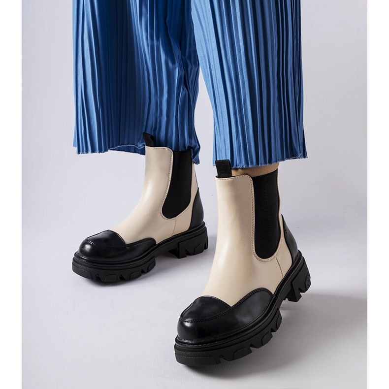 Inna Cizme slip-on negre și bej de la Albany 1