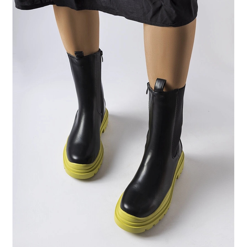 Cizme negre cu talpa colorata de la Delebio negru 2