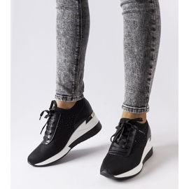 Inna Tenisi negri cu pană cu strasuri de la Vala negru 1 Inna Tenisi negri cu pană cu strasuri de la Vala negru 1