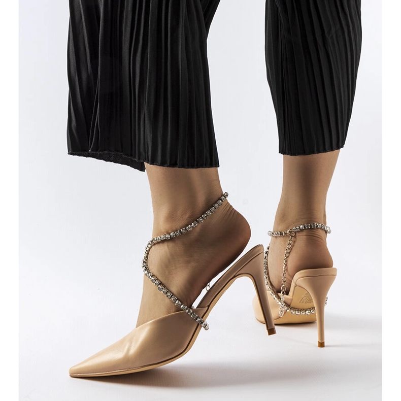 Sandale bej cu toc stiletto drenator 1