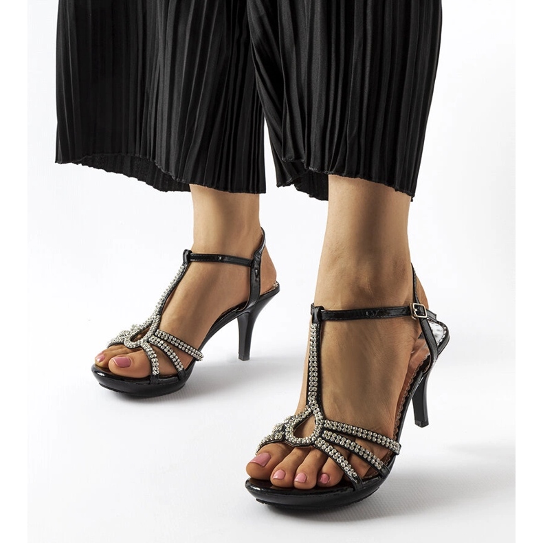 Sandale negre cu toc inalt cu zirconii cubi de la Levane negru 2