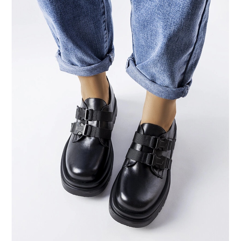 Pantofi negri cu platformă de la Prospero negru 1