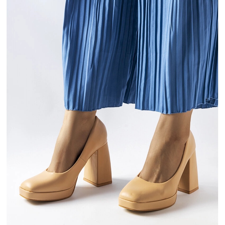 Pompe bej cu toc înalt de la Mailly 1