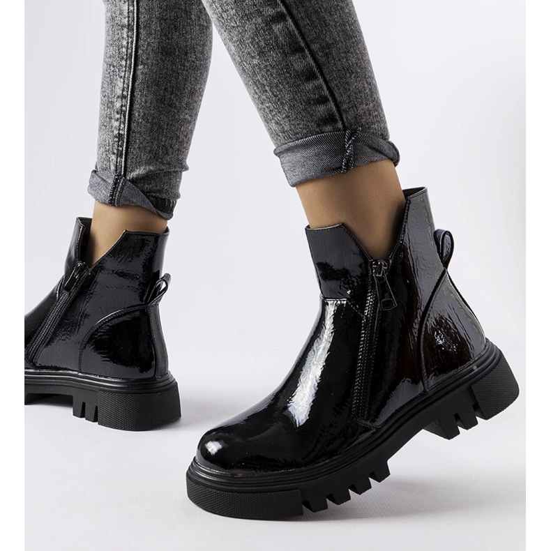 Cizme izolate Ritte lacuite negru 1