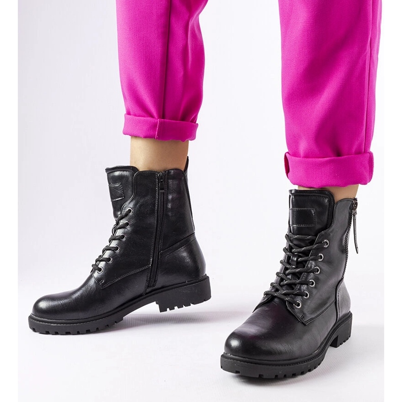 Cizme izolate negre de la Ailen negru 1