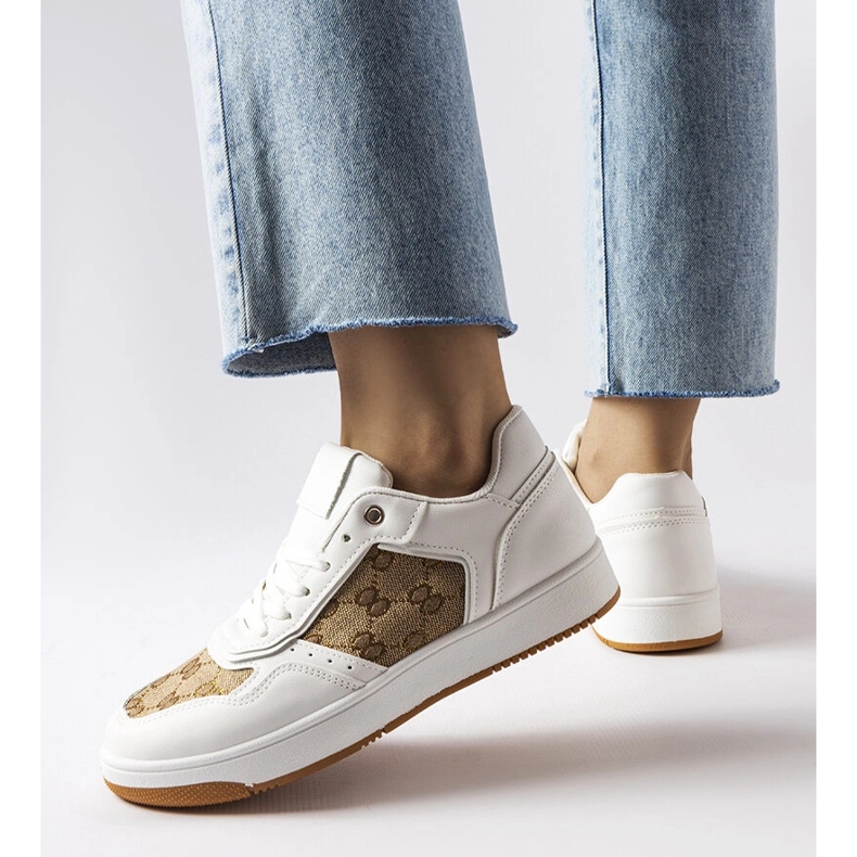 Inna Adidasi albi decorati cu monograma Isidor 1