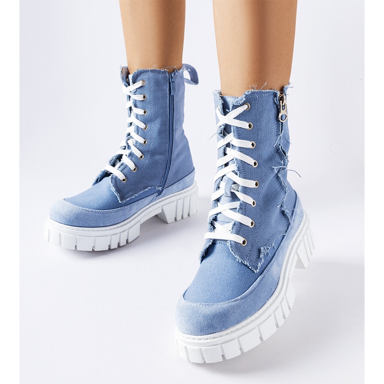 Cizme Crispiero izolate albastre albastru 2