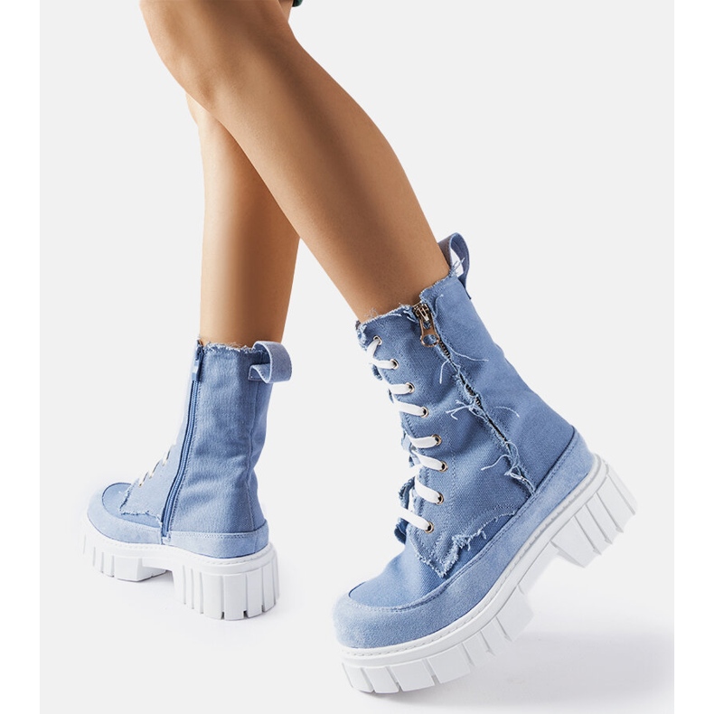 Cizme Crispiero izolate albastre albastru 1