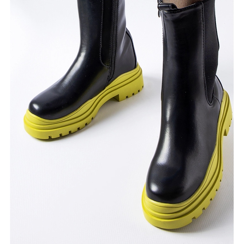 Cizme negre cu talpa colorata de la Delebio negru 2